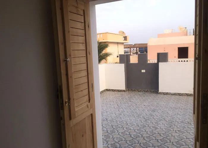 Villamar Sea View & *